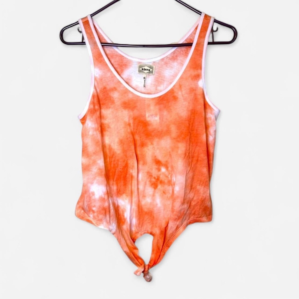 Kirra Coral and White Tie Dye Tank Top with Front Tie Hem – Size Medium (NWT)